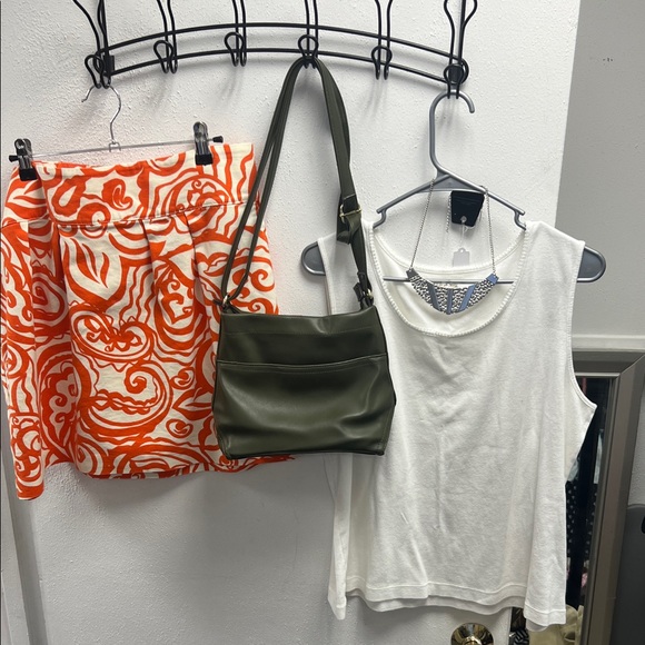 Bundle xl top orange skirt xxl green bag & jewelry - Picture 1 of 6